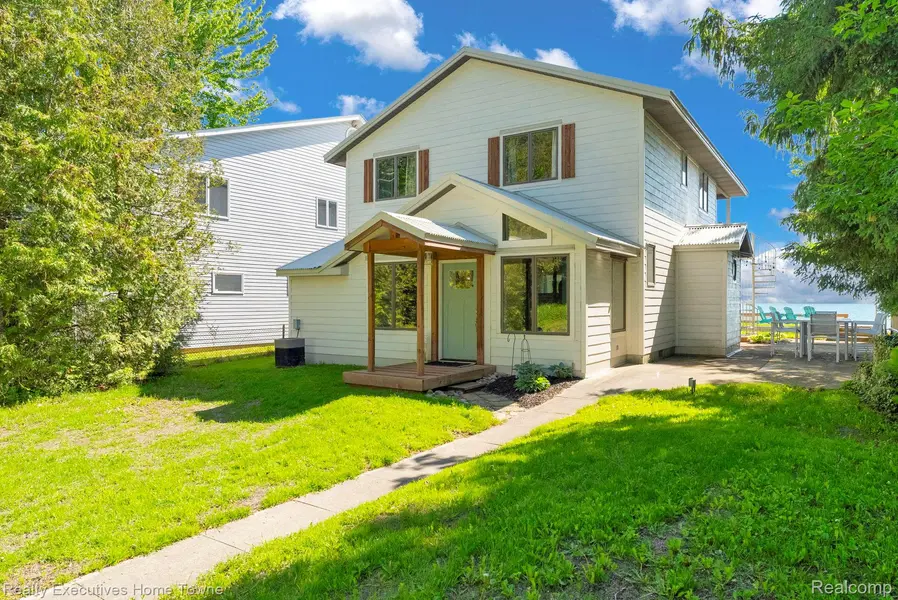 7758 Rest Haven CT, Burtchville Township, MI 48059
