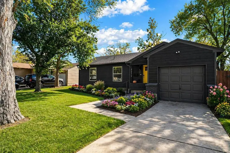 2212 Tealford Drive, Dallas, TX 75228