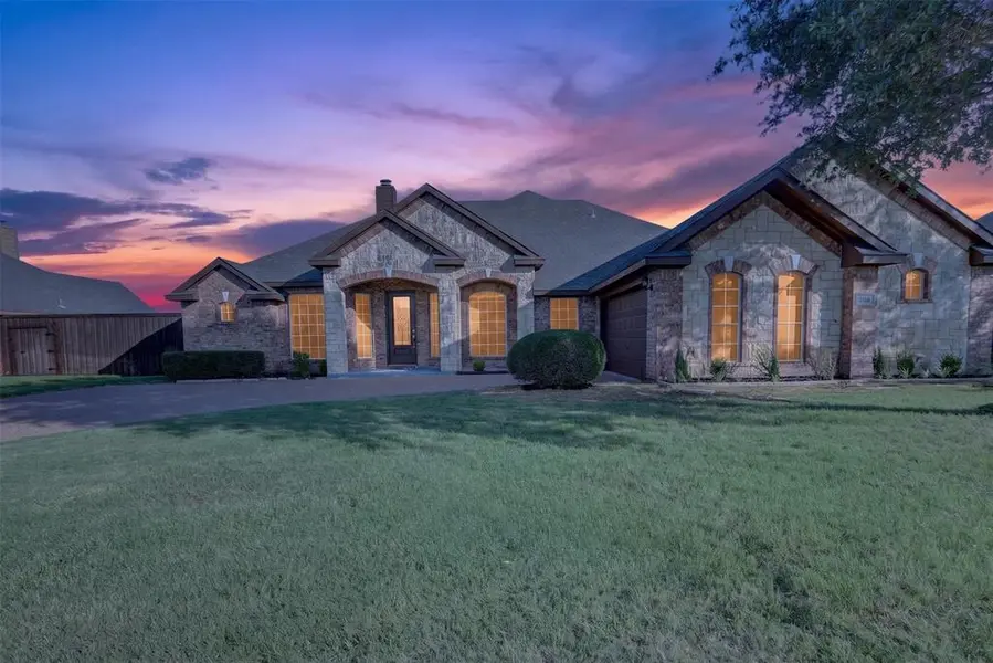 308 Hardeman Boulevard, Justin, TX 76247