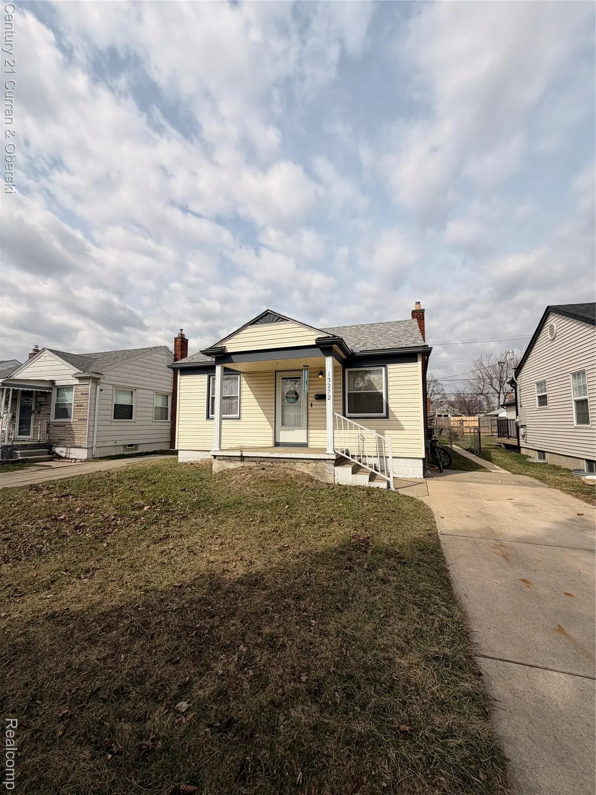13272 Pullman ST, Southgate, MI 48195