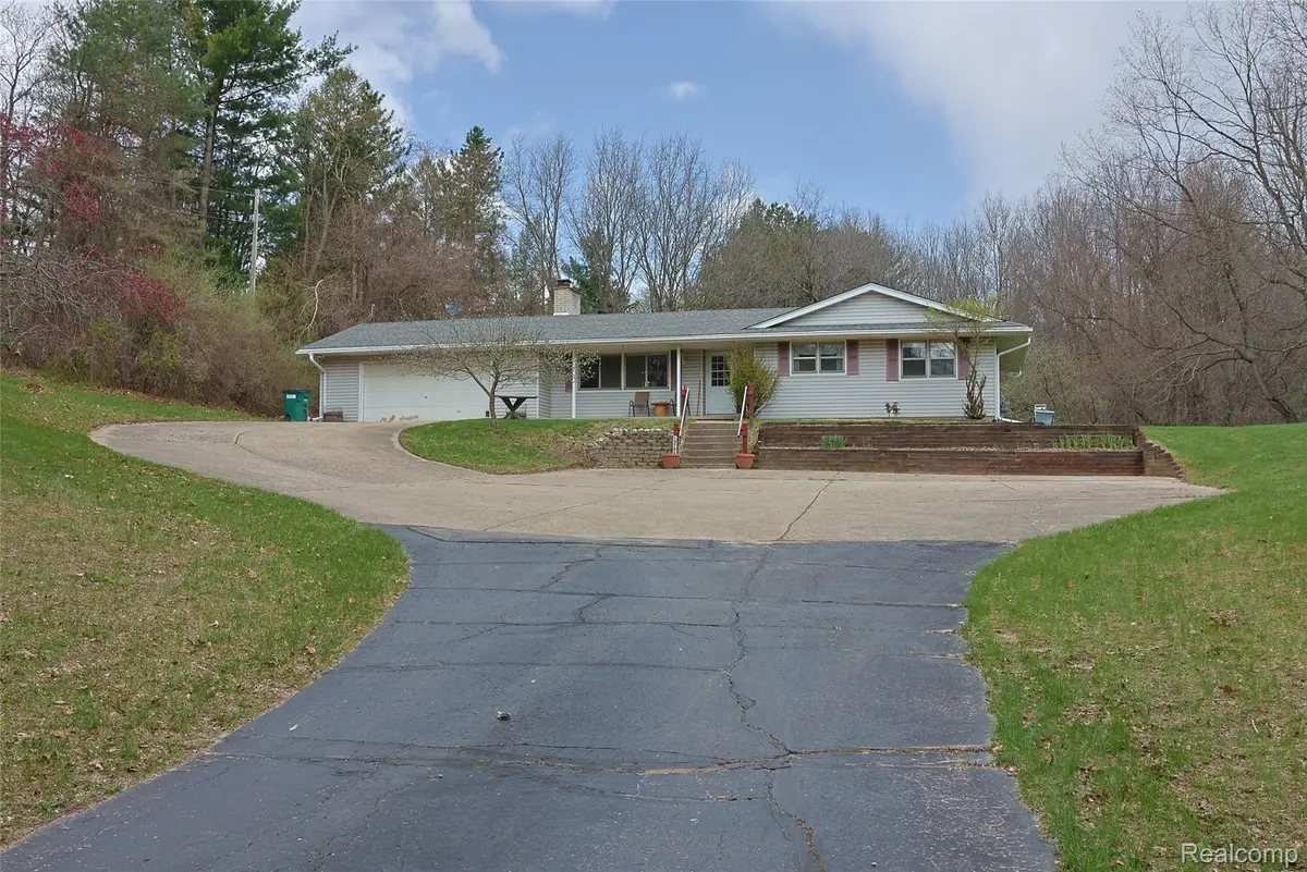 2775 Hummer Lake RD, Brandon Charter Township, MI 48462