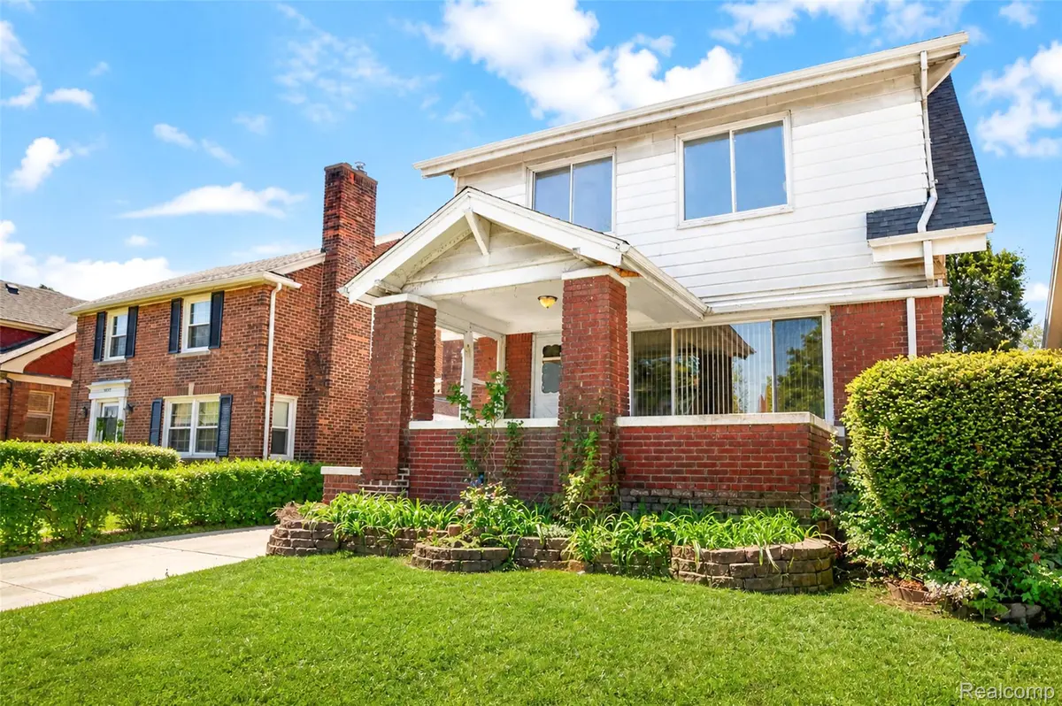 5003 Maple ST, Dearborn, MI 48126