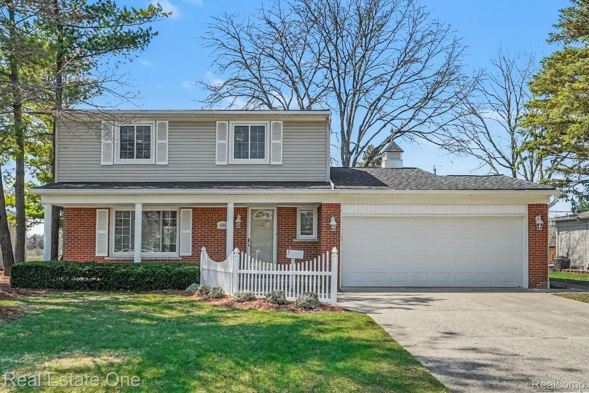5303 Church Hill DR, Troy, MI 48085