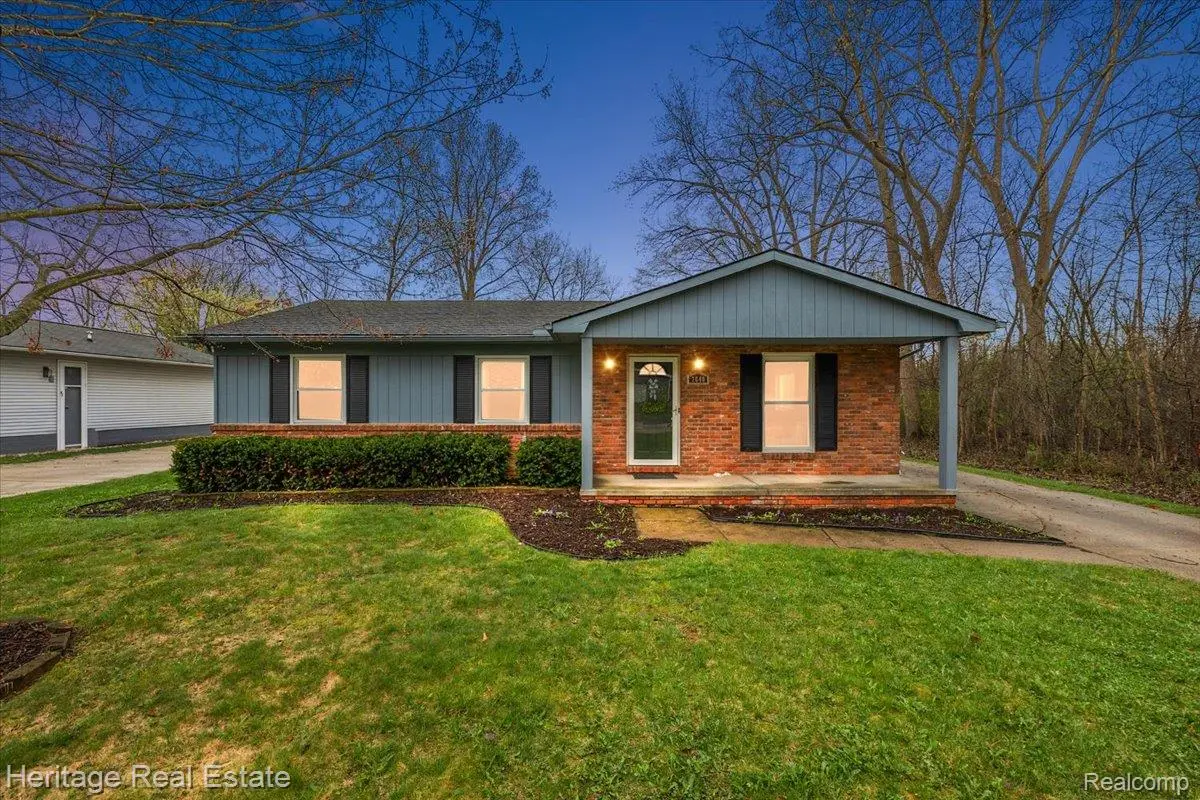 7640 Granite, Washington Township, MI 48094
