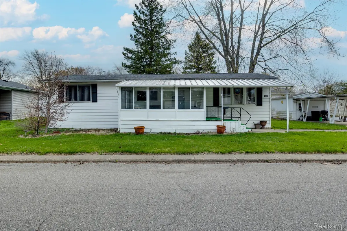 3333 Ravenswood, Marysville, MI 48040
