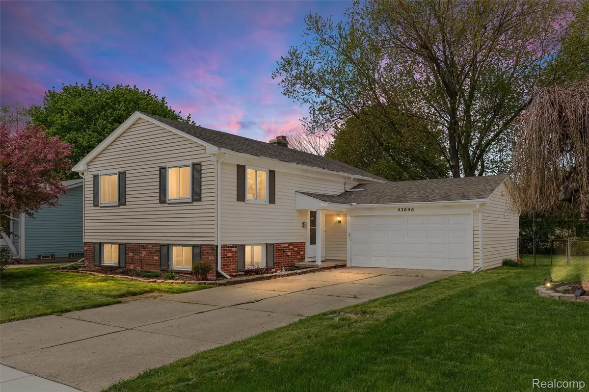 42646 Somerset DR, Canton Charter Township, MI 48187