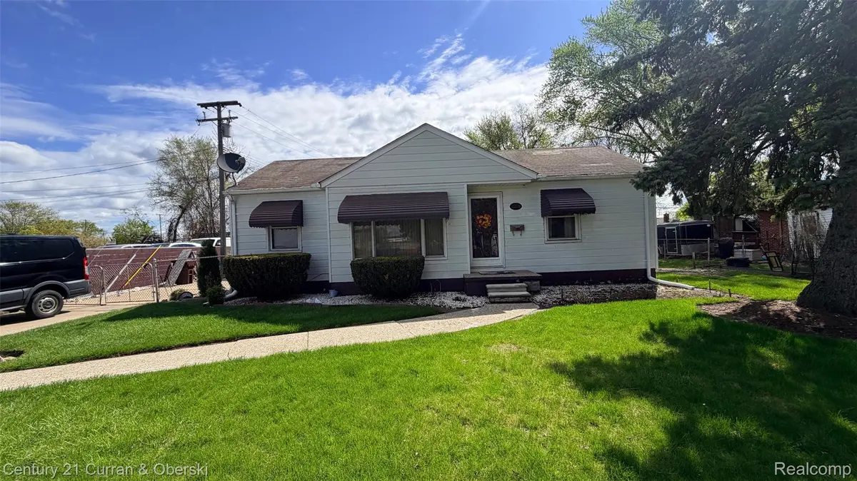 2208 Belton ST, Garden City, MI 48135