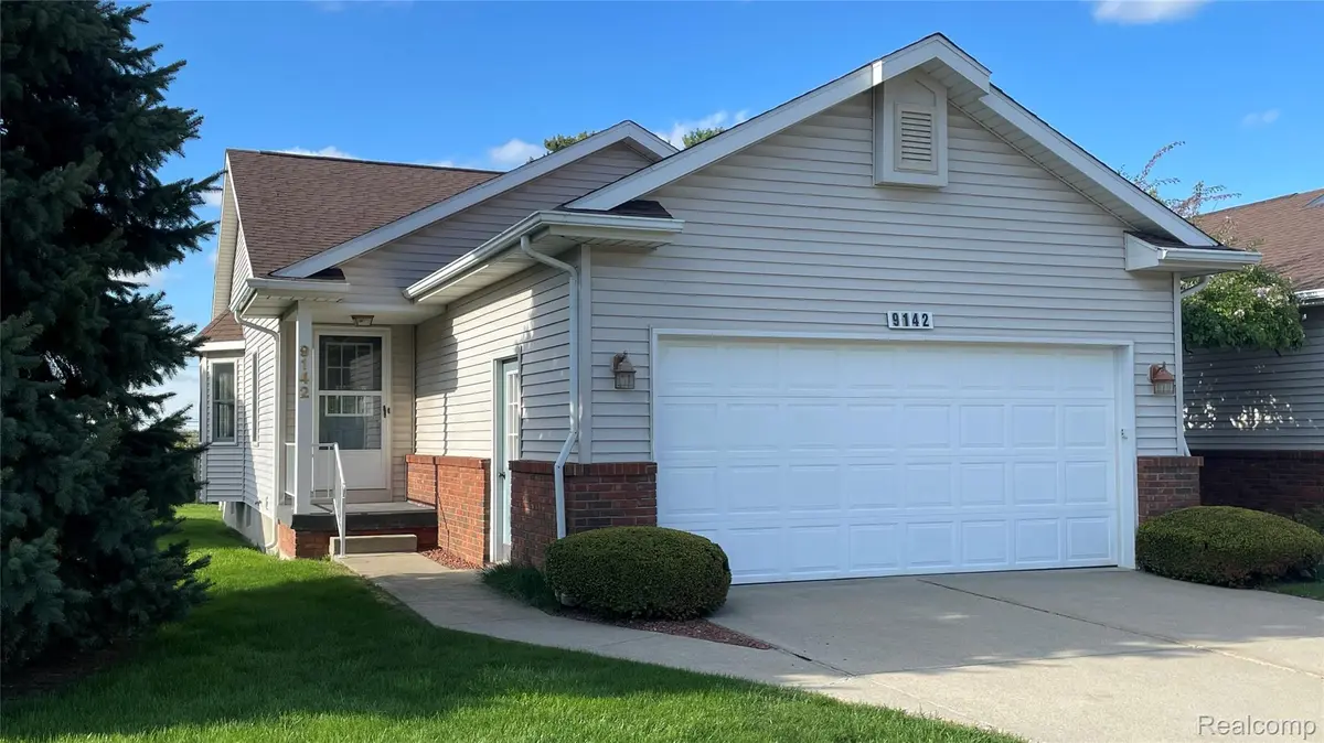 9142 Luea LN, Swartz Creek, MI 48473