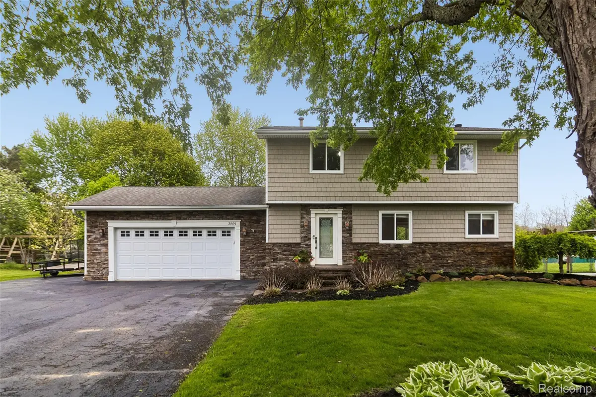 3891 Westlyn RD, Orion Charter Township, MI 48359