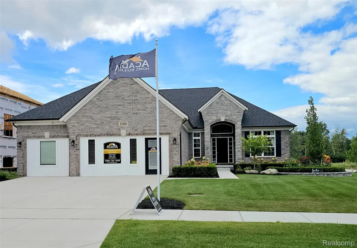 50079 Mustang DR, Macomb Township, MI 48042