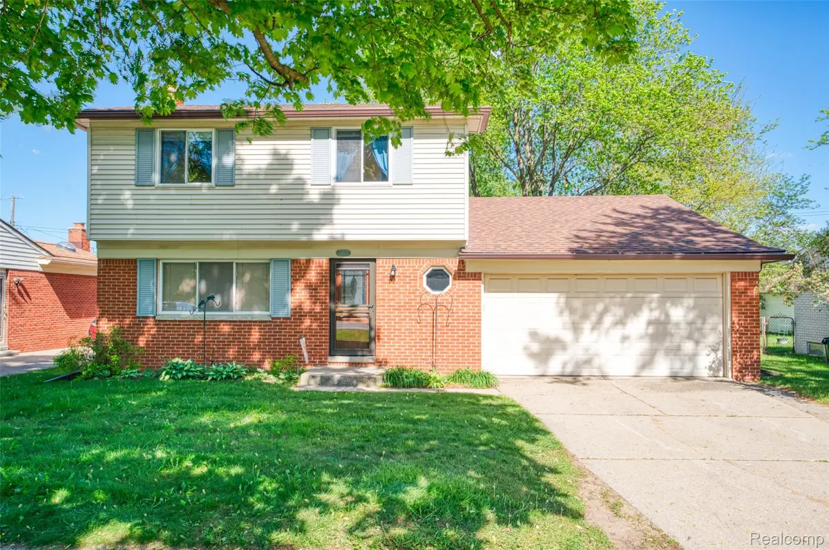 11514 N Haggerty RD, Plymouth Charter Township, MI 48170