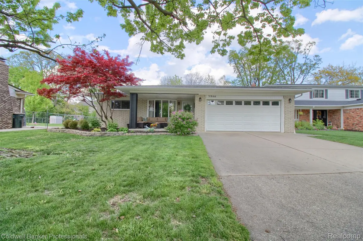 5866 Willow Creek DR, Canton Charter Township, MI 48187