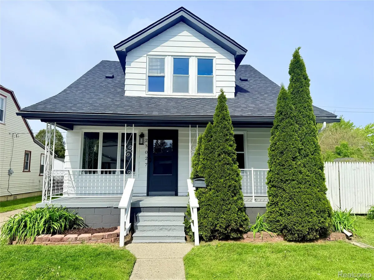 23027 Tuscany AVE, Eastpointe, MI 48021