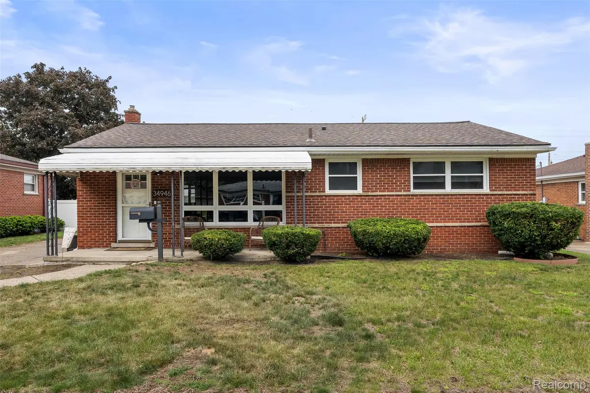34946 Elmira ST, Livonia, MI 48150