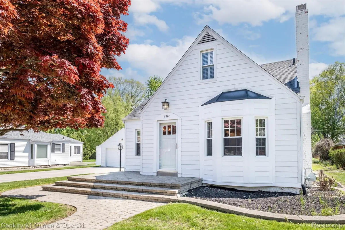 11700 Farley, Redford Charter Township, MI 48239