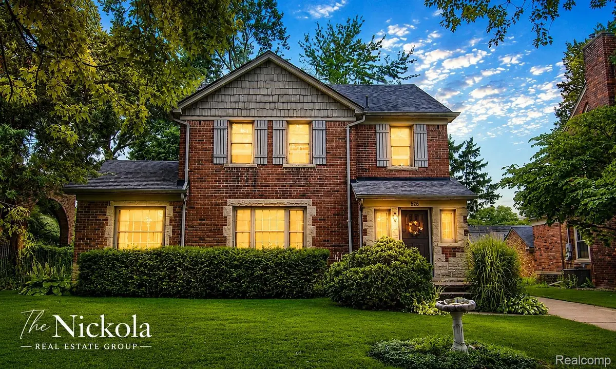 515 Barrington RD, Grosse Pointe Park, MI 48230
