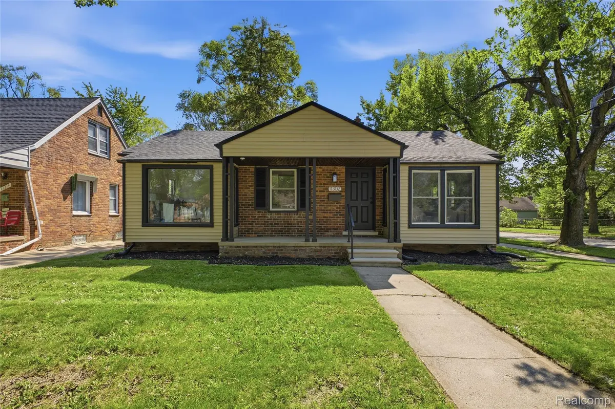 11302 Grayfield, Redford Charter Township, MI 48239