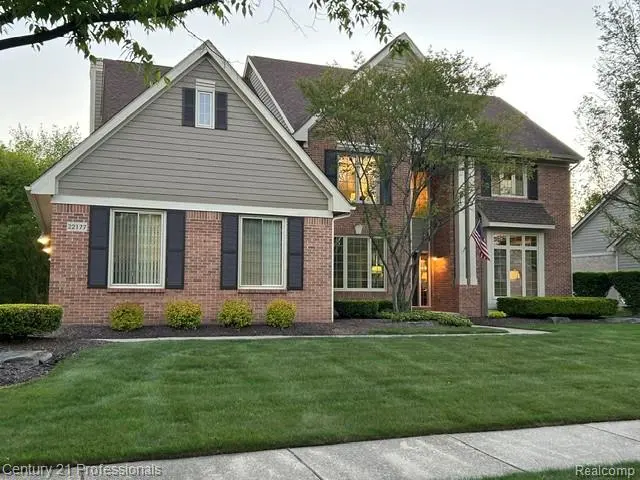 22177 Hazelton CT, Novi, MI 48374