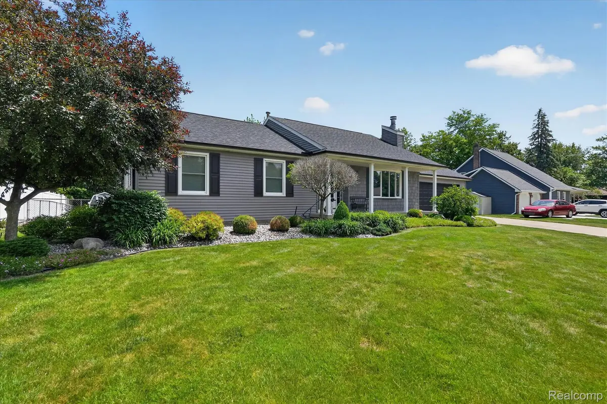 2236 Oak Shade DR, Davison Township, MI 48423