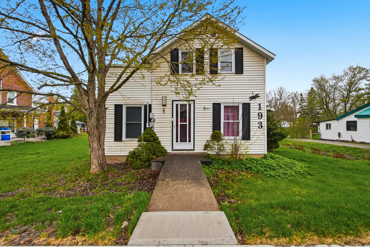 193 St. Lawrence ST E, Centre Hastings, ON K0K 2C0