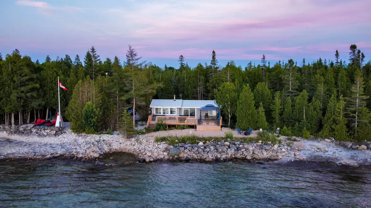 37 RONALD ST, Northern Bruce Peninsula, ON N0H 1X0