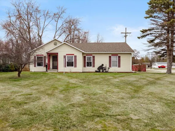 4008 Keewahdin, Fort Gratiot Charter Township, MI 48059