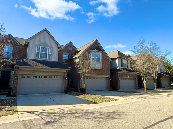 41271 N Maplewood DR, Canton Charter Township, MI 48187