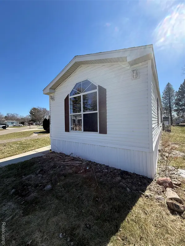 6538 Biscayne BLVD, Brighton, MI 48114
