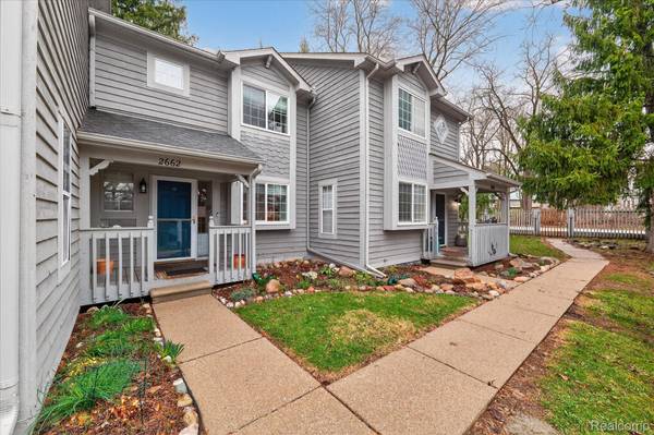2662 Packard ST, Ann Arbor, MI 48104