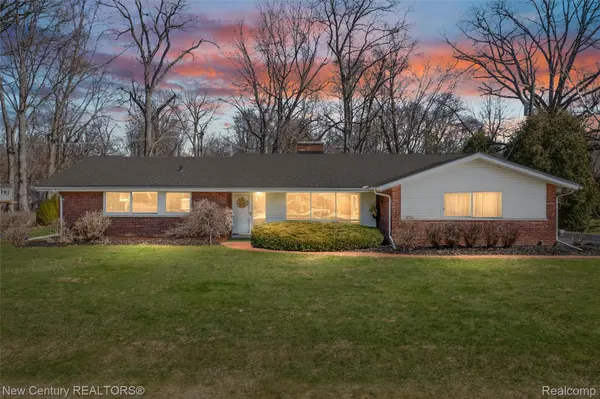 3108 Upton DR, Troy, MI 48084