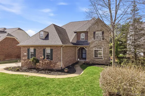 151 Singh BLVD, South Lyon, MI 48178