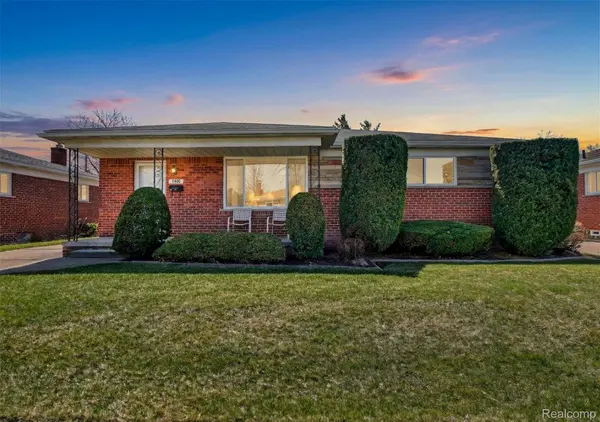 11480 Hanford DR, Warren, MI 48093