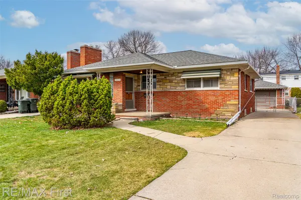 20219 Chalon ST, St. Clair Shores, MI 48080