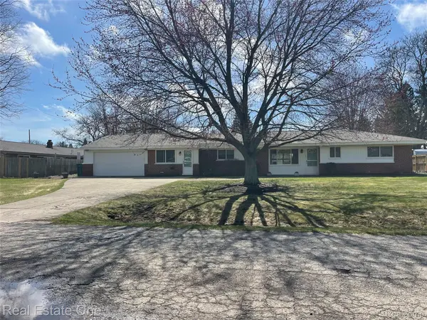 6321 Church ST, Independence Charter Township, MI 48346