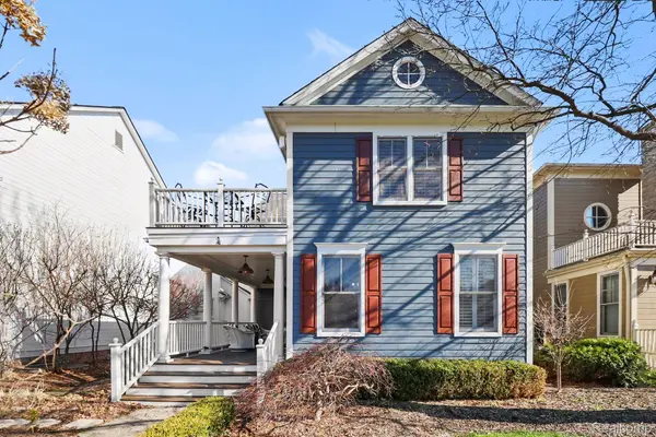 4 Riverbank DR, Beverly Hills Village, MI 48025