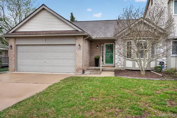 22787 Woodcreek DR, Taylor, MI 48180
