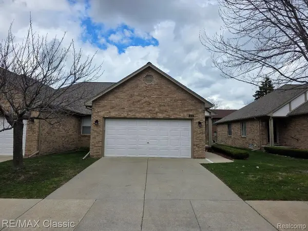 3909 Sunflower LN, Warren, MI 48091