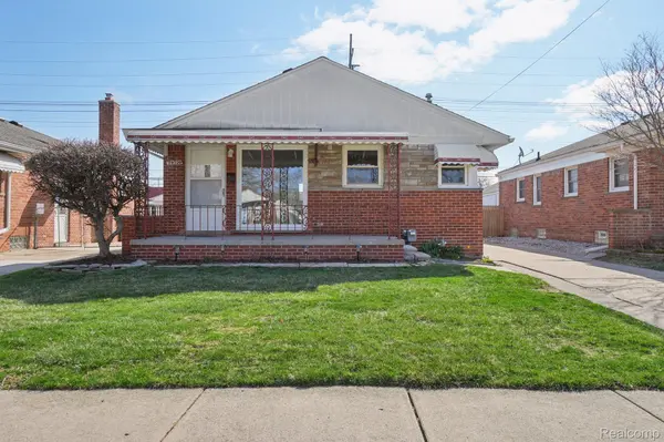 29720 Taylor ST, St. Clair Shores, MI 48082