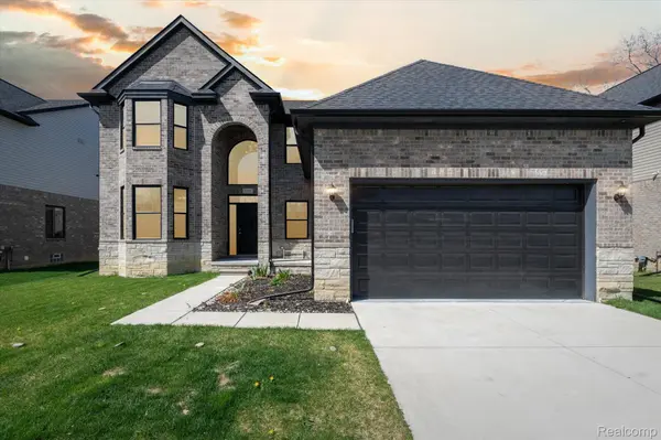 1843 KIRKTON DR, Troy, MI 48083