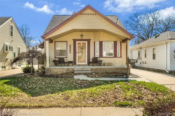 22741 Oxford ST, Dearborn, MI 48124