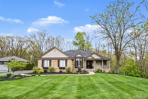1263 Victoria LN, Fenton Charter Township, MI 48430