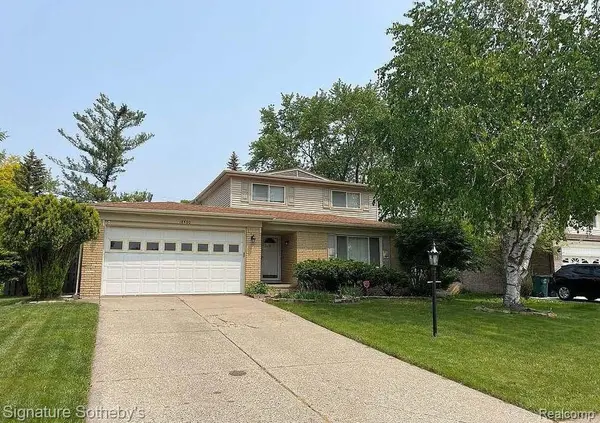18480 Lincoln DR,  Lathrup Village,  MI 48076