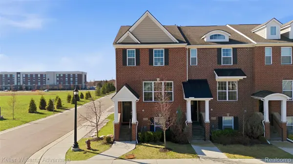 47701 Hillcrest DR, Northville Township, MI 48168