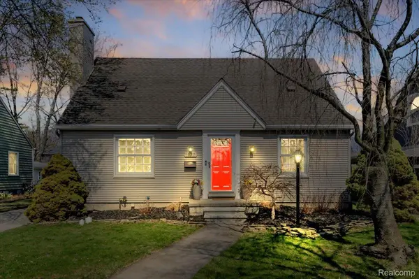 1202 Lawndale DR, Royal Oak, MI 48067