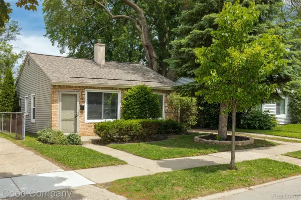 1605 E Hazelhurst ST, Ferndale, MI 48220