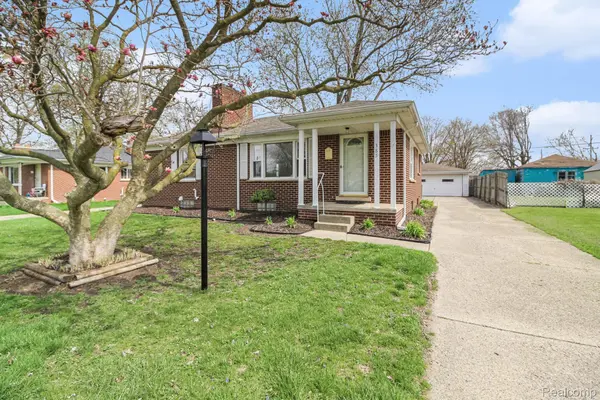 385 Devonshire ST, Ypsilanti Charter Township, MI 48198