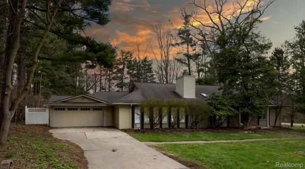 22200 Carleton AVE, Southfield, MI 48033
