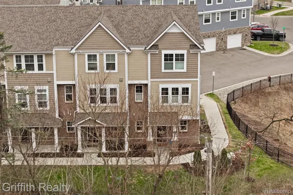 614 Anne AVE,  Brighton,  MI 48116