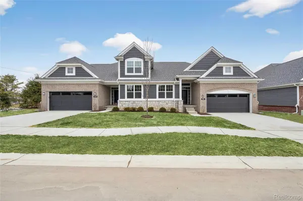 1518 Turner DR #9, Commerce Charter Township, MI 48390