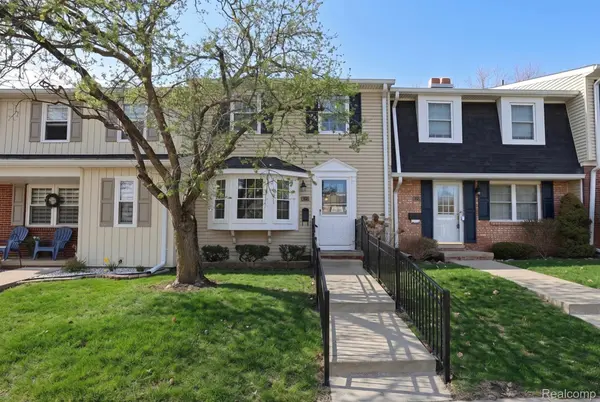 42754 Lyric CT, Northville Township, MI 48167